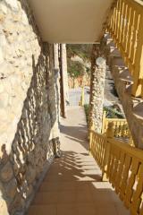 Вилла Аквавизи отель - внешняя лестница к ресепшену 